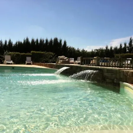 Zecamping 4 Etoiles Pataugeoire Piscine Locatif Tv Clim 40m2 6 Pers Horská chata Tamniès