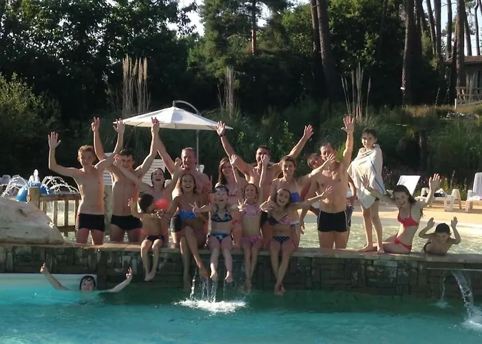 בקתה 4 Etoiles - Piscine - Eeecic *