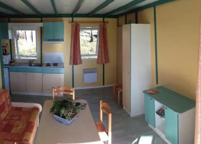 4 Etoiles - Piscine - Eeecic