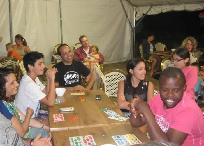 4 Etoiles - Piscine - Eeecic *